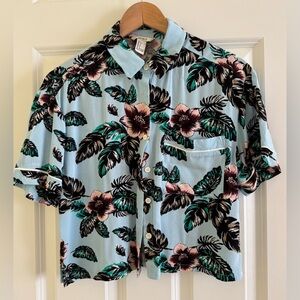 Forever 21 Light Blue Floral Button Down Shirt